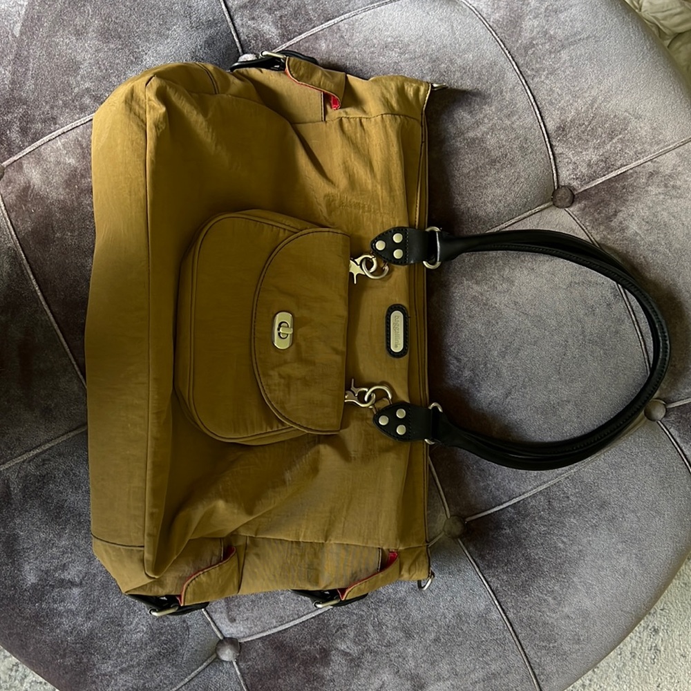 Baggallini travel bag